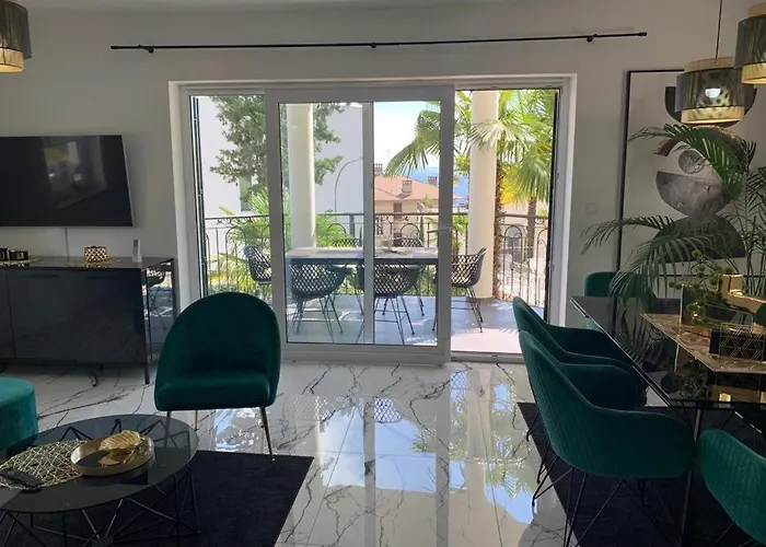 Apartment Luxury Tada